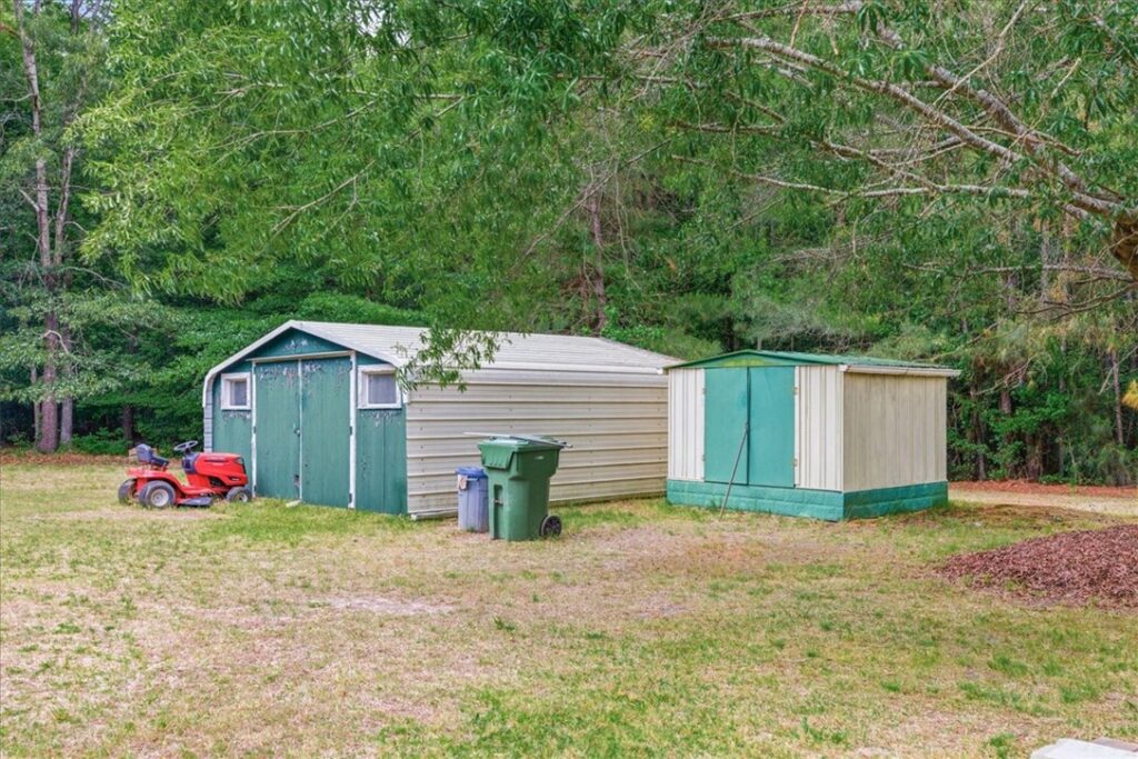 shed